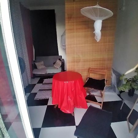 Chambre Avec Cuisine Et Sdb Semi-Privatives Separees Dans Un Ecrin De Verdure Les Abymes Zewnętrze zdjęcie