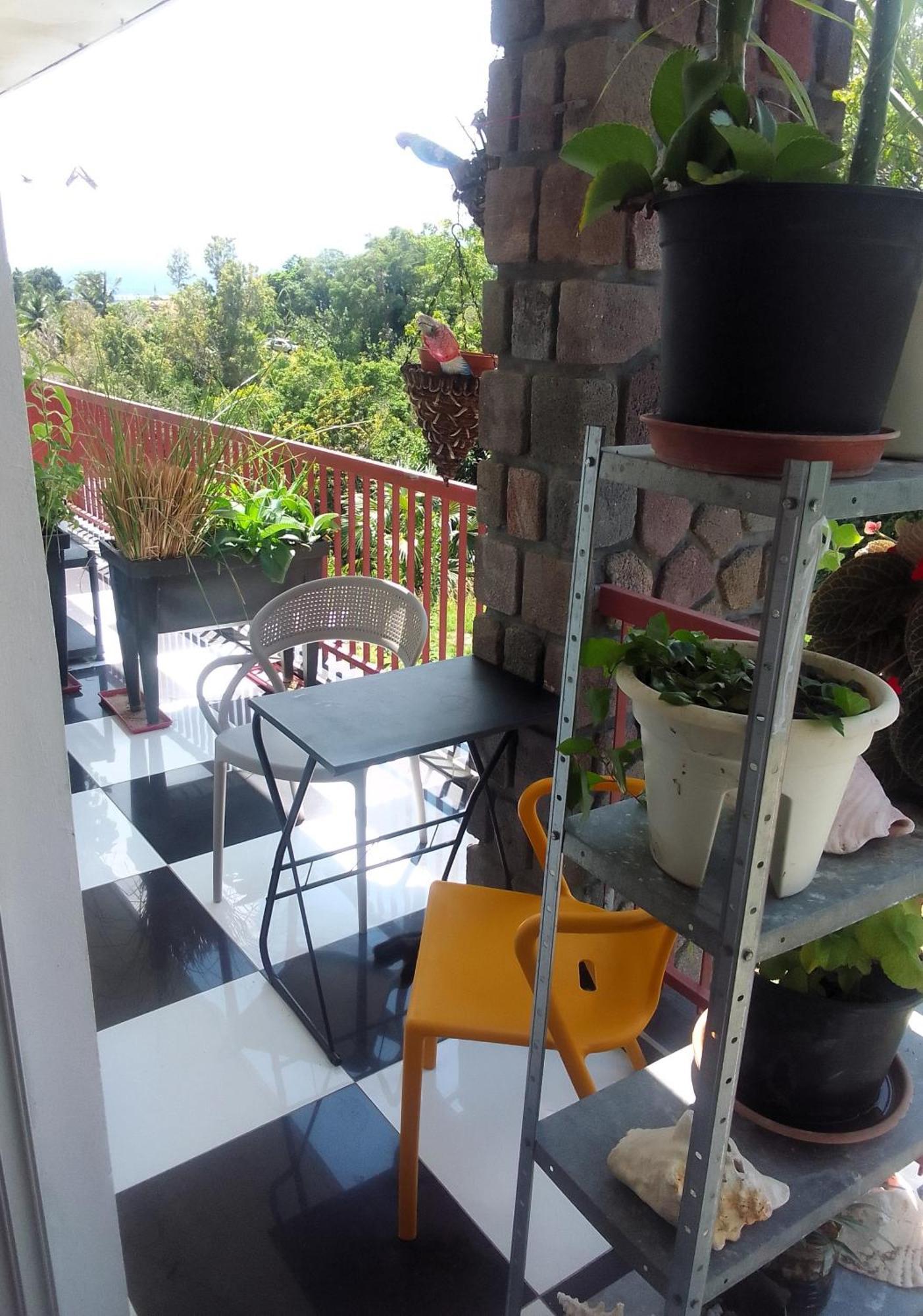 Chambre Avec Cuisine Et Sdb Semi-Privatives Separees Dans Un Ecrin De Verdure Les Abymes Zewnętrze zdjęcie